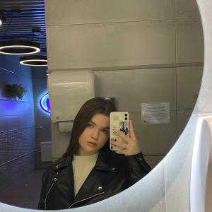 Анна Пронская